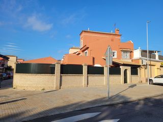Miete Doppelhaus  Calle manzanilla. Aljarafe. gines. pareado en alquiler