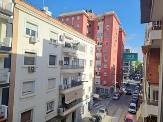 Miete Etagenwohnung in Calle fernando iv 16. Alquiler piso en los remedios con ascensor y garaje opcional