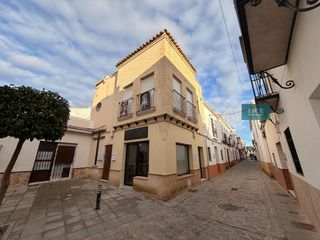 D�plex en Calle huerto de el 22. D�plex con terrazas en pleno centro de sanl�car la mayor, a solo