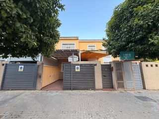 Maison jumelée  Calle gomera (la) 45. La casa donde tu familia podrá crecer y disfrutar de cada moment