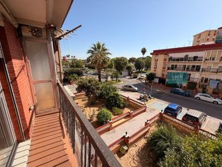 Etagenwohnung  Avenida juan carlos i j. El hogar perfecto para ver crecer a tus hijos en nueva sevilla!