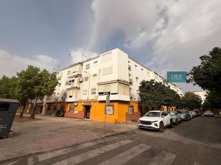 Appartement  Calle esturion. Gran oportunidad! bajo con patio y chaflán muy luminoso en san j