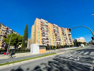 Flat  Calle clementinas 17. Despierta cada mañana con el parque amate a tus pies en santa au