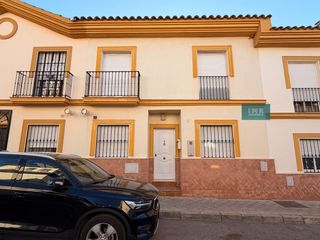 Casa adossada  Calle verdiales 7. Casa adosada en venta en el centro de bollullos de la mitación