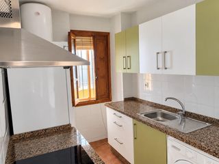 Appartement  Alcalde j antonio cabrera. Piso bajo en el centro de gines