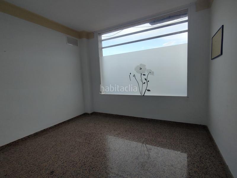 Foto 088ad8bb-4a6c-47d3-b7dc-724b6ff34c48. Local comercial en calle uruguay 1 en Huércal - Overa