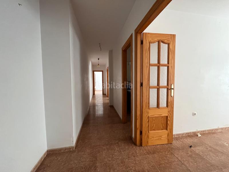 Foto 2116a8b9-f078-40b3-a089-60ddb1d3900f. Piso en calle rambla de las zorreras 3 en Carboneras