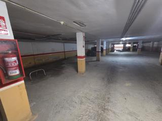 Parking voiture à Las Marinas - Pueblo Laguna