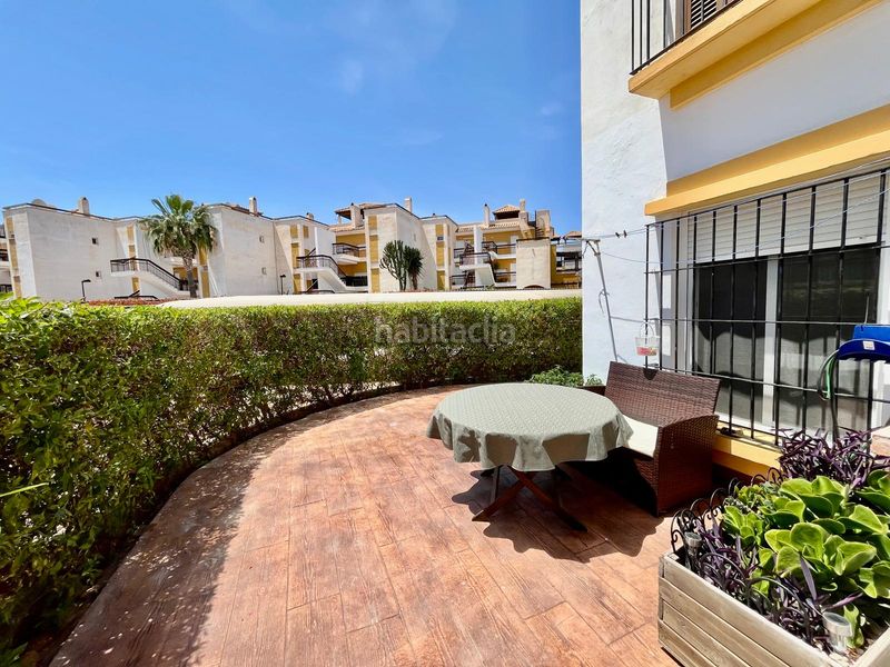 Foto 73530de9-c4cd-49e5-9072-45cbe6fb0316. Apartament a avenida la giralda 2 a Lomas del Mar Vera