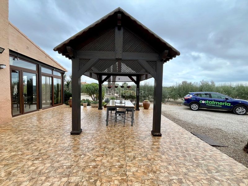 Foto e8aaeb94-04c9-4f6b-80e4-168383844c70. Casa aparellada amb calefacció piscina a Mojácar pueblo Mojácar
