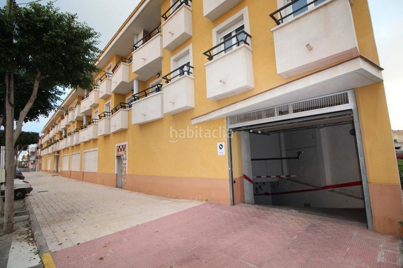 Foto 595abf76-4502-42d5-a5a0-6171825917b2. Aparcament cotxe a Turre