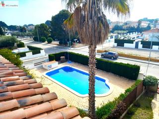 Duplex in Ampolla (L´). Amplio dúplex adosado en venta en cap roig lampolla