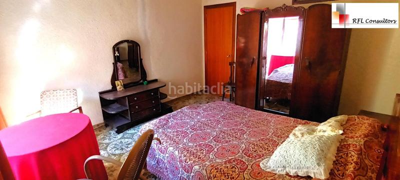 Foto 62a97776-8703-4f67-9138-618492e4b3bb. Masía centrica casa de pueblo con garaje y acceso por dos calles en Torreblanca