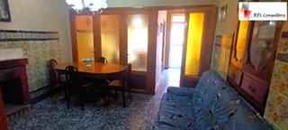 Masia a Torreblanca. Centrica casa de pueblo con garaje y acceso por dos calles