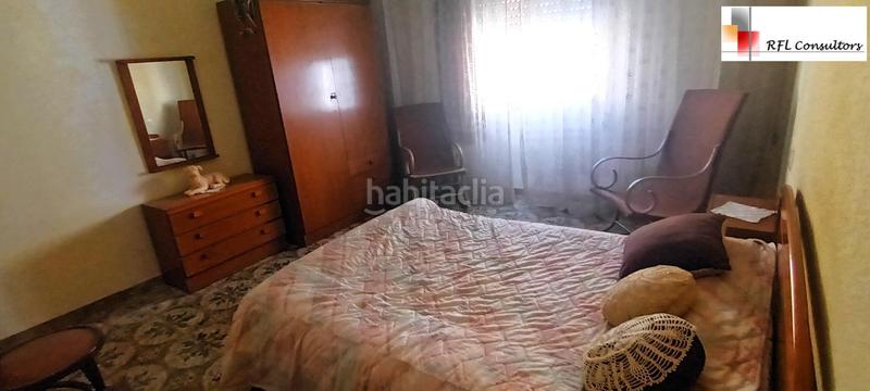 Foto d74dd832-9feb-4b2b-b20b-af3959417a71. Masía centrica casa de pueblo con garaje y acceso por dos calles en Torreblanca