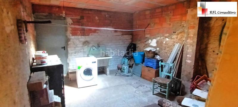 Foto dc3b8f1b-84ee-484d-b332-441715a6f611. Masía centrica casa de pueblo con garaje y acceso por dos calles en Torreblanca