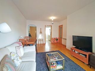 Affitto Appartamento  Carrer major. Piso con tres habitaciones en eixample