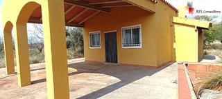 Masía en Torreblanca. Gran parcela con vivienda cerca del mar