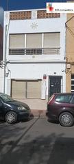 Masia a Torreblanca. Gran casa de pueblo con salida a dos calles