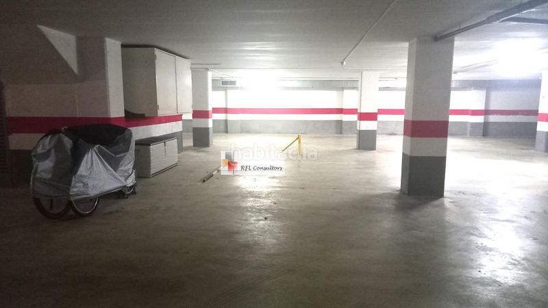 Foto 7d034b27-be59-4680-bd32-35932bb7cae2. Aparcament cotxe a Ampolla (L´)