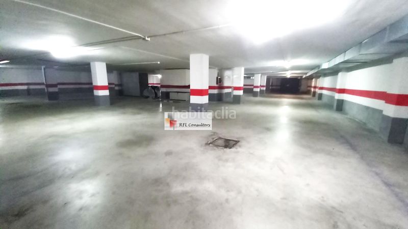 Foto 8e146c83-7f05-4f17-b6d1-29b12cfc633d. Aparcament cotxe a Ampolla (L´)