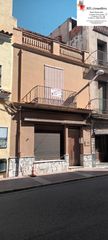 Casa adossada a Torreblanca. Amplia casa en el corazón de torreblanca  oportunidad para refor