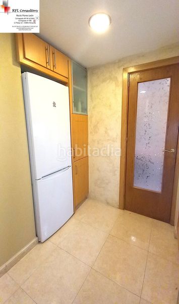 Foto 069e022f-e543-4034-9729-213baff47567. Àtic amb aparcament a Ampolla (L´)