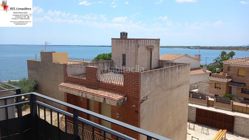 Foto ebc1d31b-3794-43d6-93a3-069a76486b9e. Àtic amb aparcament a Ampolla (L´)