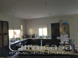 Chalet à Carmona. Chalet en venta en urbanizaciones  camposol, 5 dormitorios.