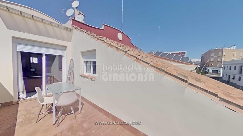 Foto 9a9b00c9-a1ac-40b6-bd34-1c18a999244a. Attico con parcheggio in La Paz Alcalá de Guadaira