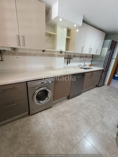 Foto 401f79fb-64f5-4389-b2f0-49ea3bcfc609. Piso  en venta en El Pinillo, 4 dormitorios. en Torremolinos