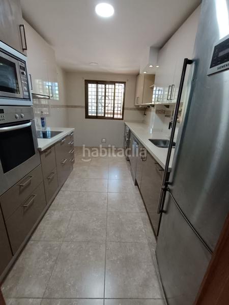 Foto 5c1ecf2c-3b0e-4e50-8fad-ccfdc53c0ab9. Piso  en venta en El Pinillo, 4 dormitorios. en Torremolinos