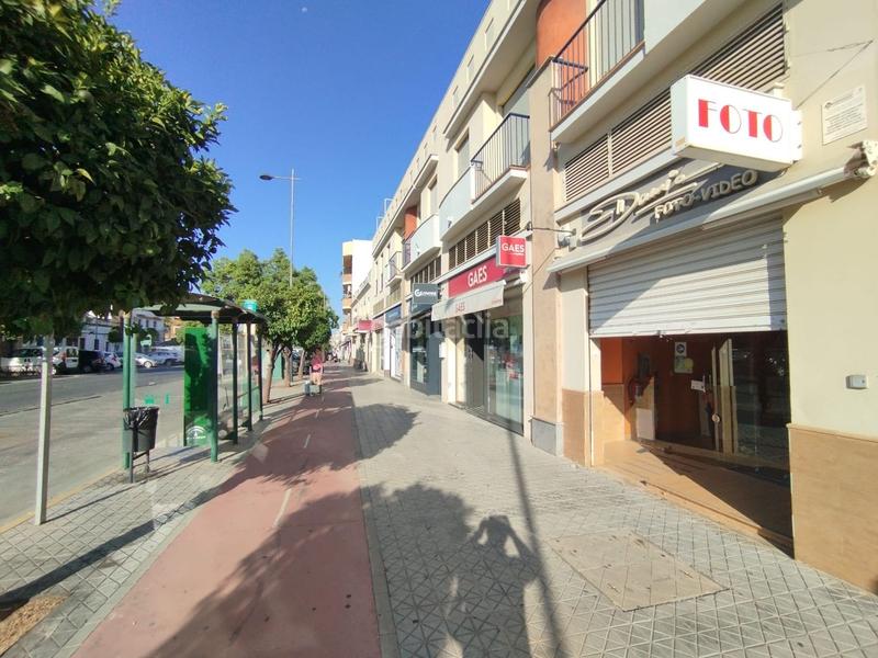 Foto d93b1166-55c8-45fe-83af-68963f6612a3. Alquiler local comercial local com. en alquiler , 3 despachos. en Mairena del Alcor