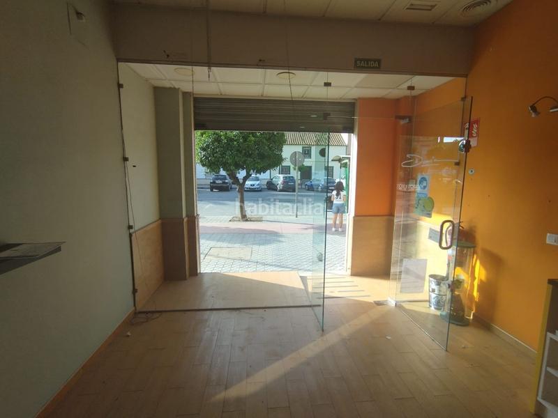 Foto da5fd072-c61b-4a7b-b096-0cb55d91b132. Alquiler local comercial local com. en alquiler , 3 despachos. en Mairena del Alcor