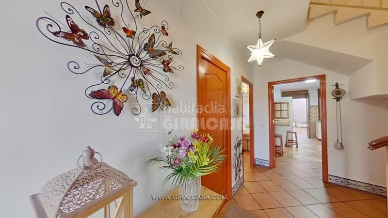 Foto 2ef308d4-d7c1-4a28-9046-c77f572c0e7c. Reihenhaus mit heizung parking in Mairena del Alcor