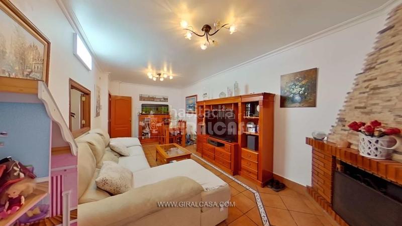 Foto ccb40ea5-8dba-4e28-b921-3fd0aefdd580. Reihenhaus mit heizung parking in Mairena del Alcor