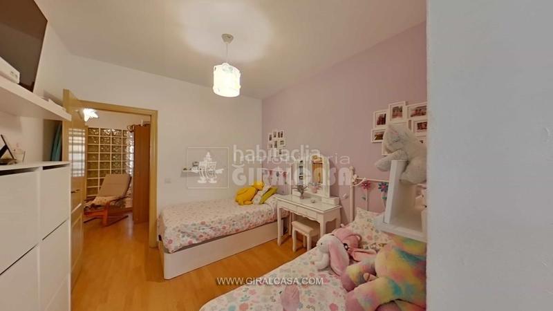 Foto f3340ec6-00c4-493e-8733-8e8932d027e4. Reihenhaus mit heizung parking in Mairena del Alcor