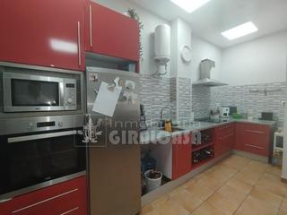 Appartement à Mairena del Alcor. Piso en venta en venta del sol, 2 dormitorios.