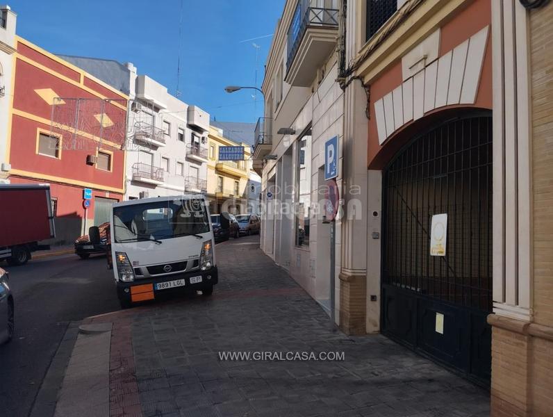 Foto 03d348a6-2993-4d3c-b7f0-26729fea77af. Aparcament cotxe a madueño de los aires 2 a Centro Alcalá de Guadaira