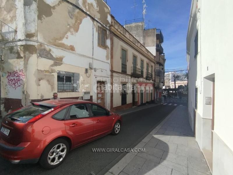 Foto 07d509f7-5adb-45d0-a120-a2ee2e9c7b85. Aparcament cotxe a madueño de los aires 2 a Centro Alcalá de Guadaira