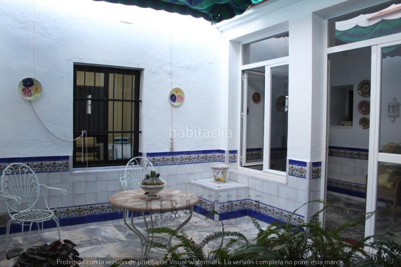 Foto 538b6033-30af-4c13-9851-c331253529c7. Casa  en venta en centro, 5 dormitorios. en Mairena del Alcor