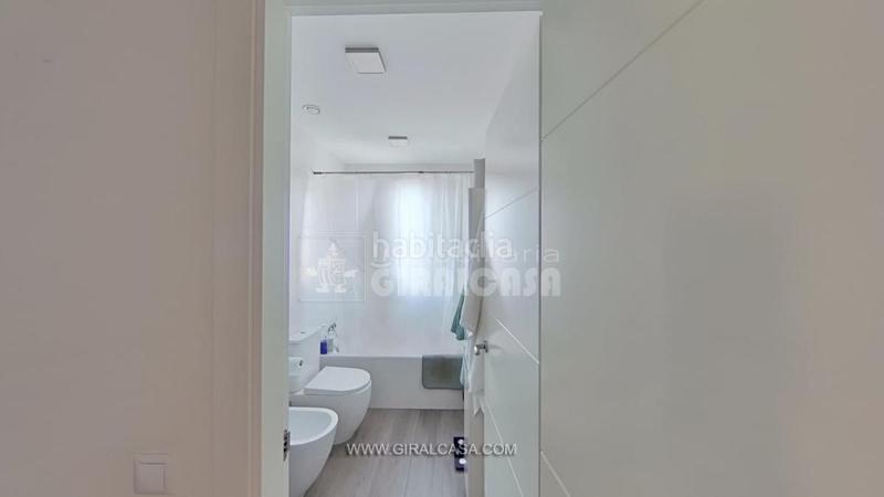 Foto b308ab09-e610-4341-9bdc-090f88ddba8b. Flat with parking pool in La Paz Alcalá de Guadaira