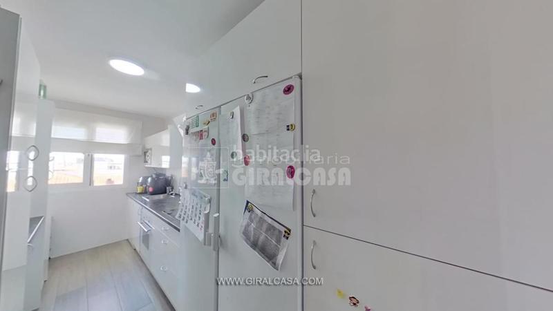 Foto e7066963-a555-4551-b26b-82dc4bbe6f18. Flat with parking pool in La Paz Alcalá de Guadaira