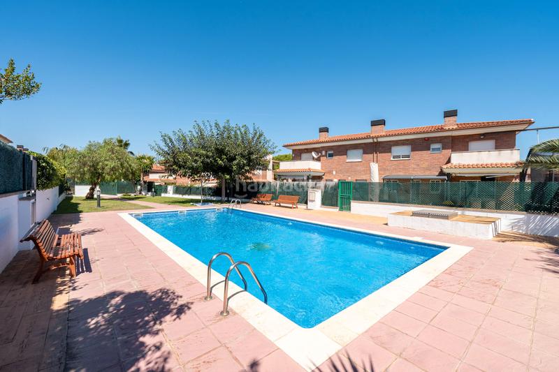 Foto c8d947ed-f625-447e-92b4-935ab93976b4. Maison jumelée dans carrer del pla de l'era 63 dans Salou