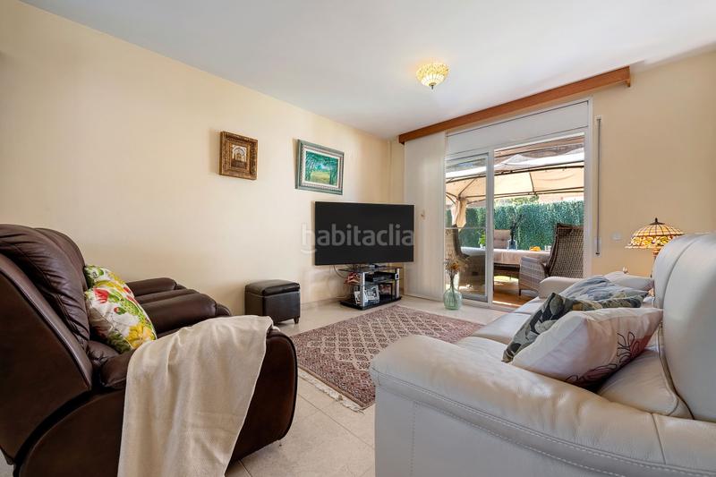 Foto f5a8d1e1-9f31-40a9-bcd0-0b9a5725562a. Maison jumelée dans carrer del pla de l'era 63 dans Salou