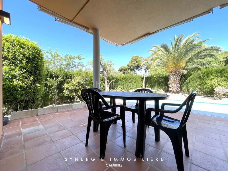 Foto 4125efea-b48d-44c4-b91d-72d653dc8e6a. Casa amb xemeneia calefacció aparcament piscina a Cambrils