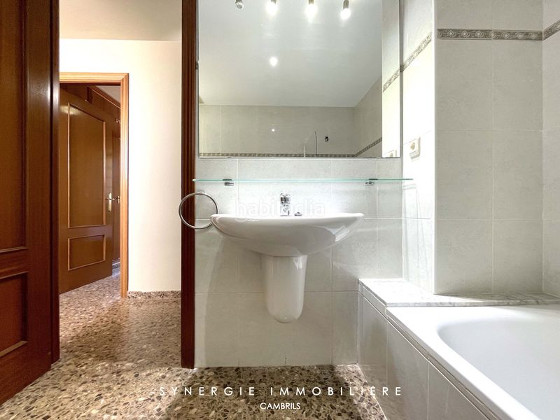 Foto 80538847-13e5-4991-8a70-b8fb7906f73c. Casa amb xemeneia calefacció aparcament piscina a Cambrils
