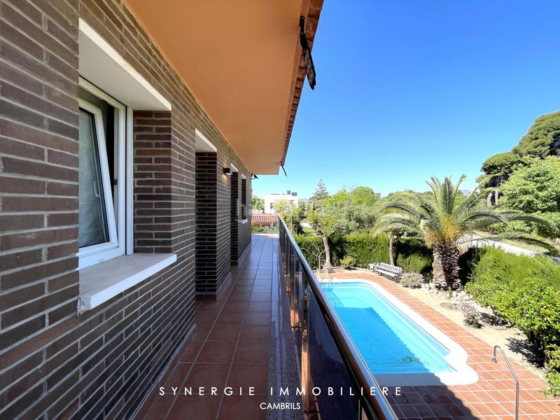 Foto 98ecf218-1a79-4179-ae53-640066ee7a4f. Casa amb xemeneia calefacció aparcament piscina a Cambrils