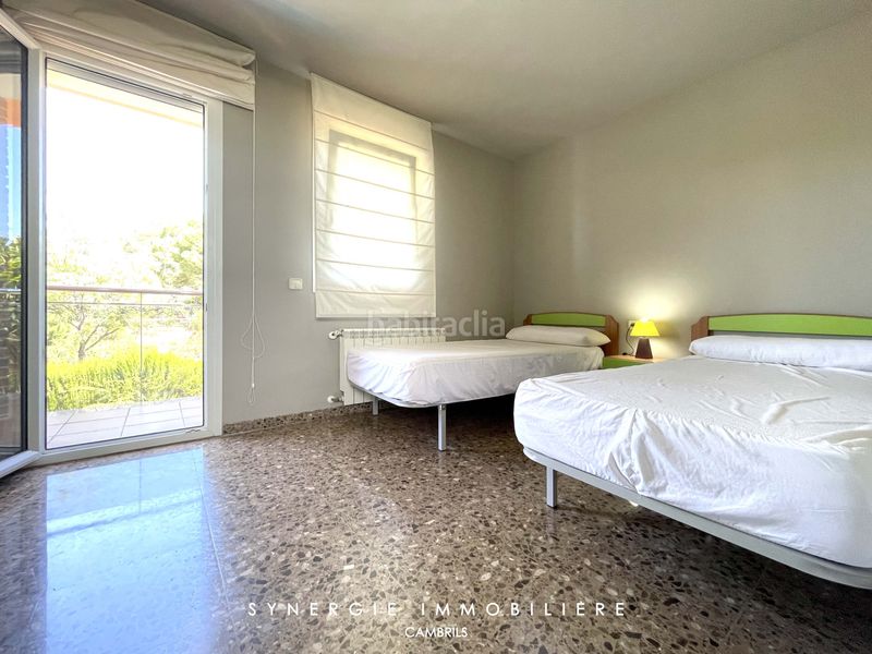Foto f7a0ee83-1ae0-4856-aa9c-98ab195f1ee4. Casa amb xemeneia calefacció aparcament piscina a Cambrils
