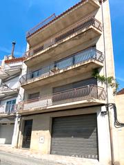 Edifici  Carrer nou. Inmueble ideal para inversores.